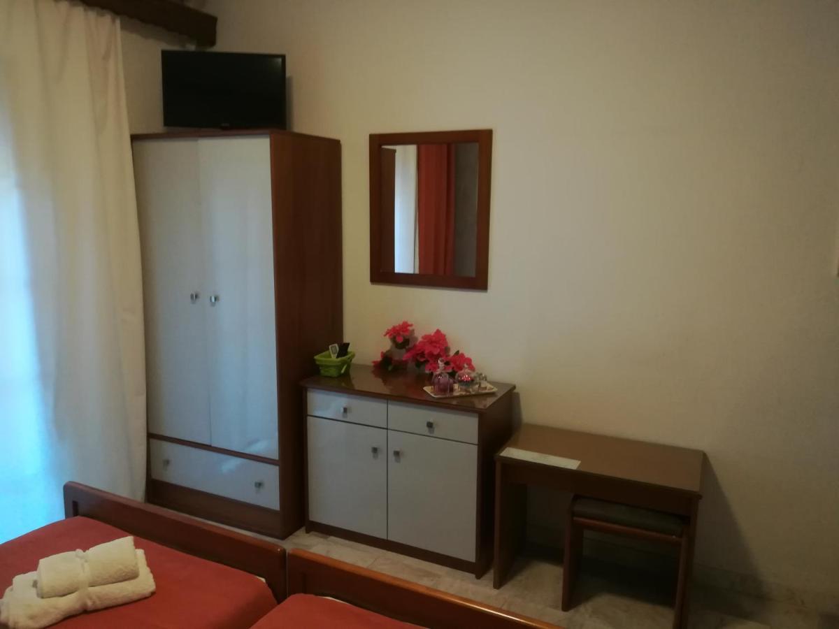 Kostas Studios Skála Marión Buitenkant foto